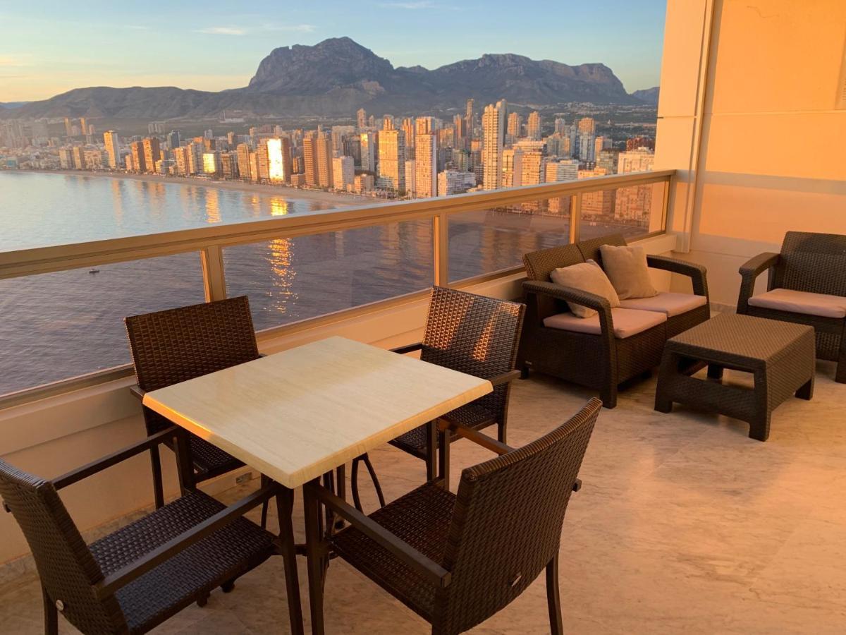 Apartamentos Benivistas Бенидорм Екстериор снимка