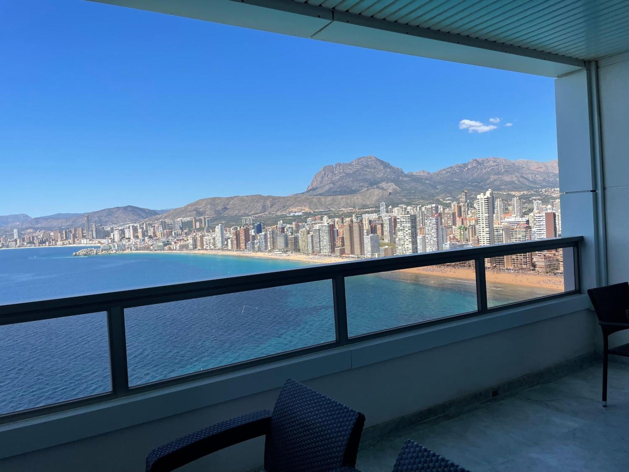 Apartamentos Benivistas Бенидорм Екстериор снимка